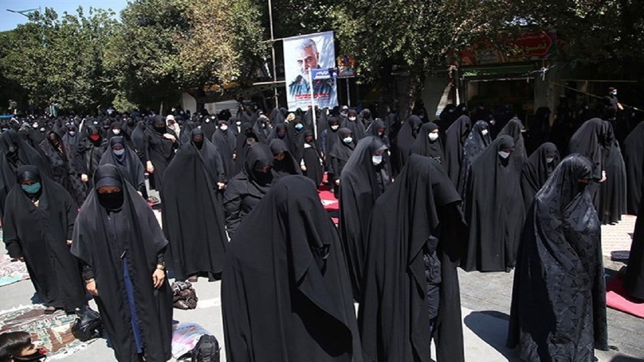 نماز ظهر عاشورا در قزوین اقامه شد