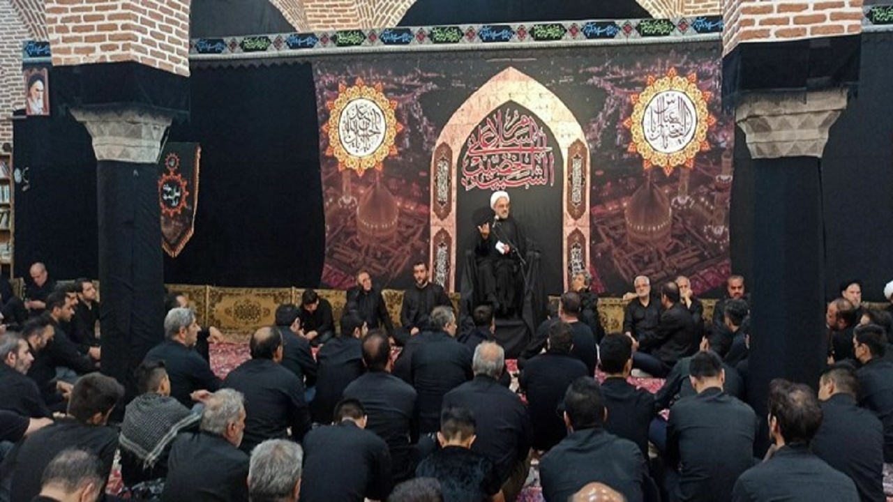 اتاق فکر دشمن اتحاد مردمی را نشانه رفته است