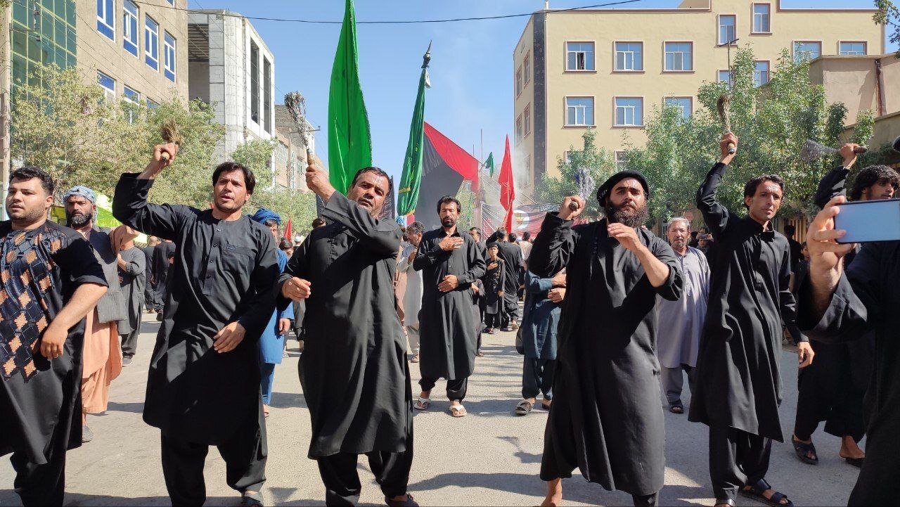 عزاداری عاشورایی مهاجرین افغانستانی در چهار گوشه دنیا + فیلم و تصاویر