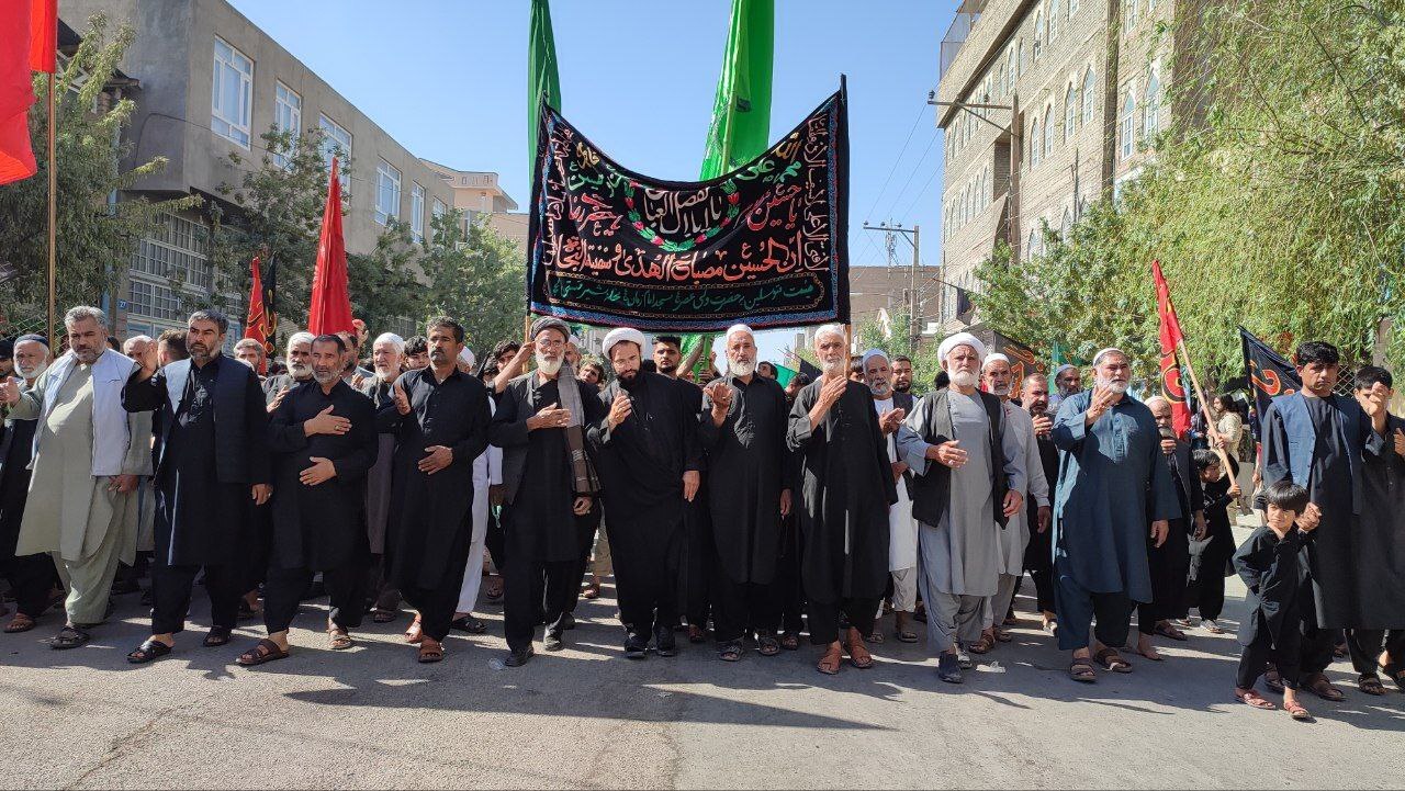 عزاداری عاشورایی مهاجرین افغانستانی در چهار گوشه دنیا + فیلم و تصاویر