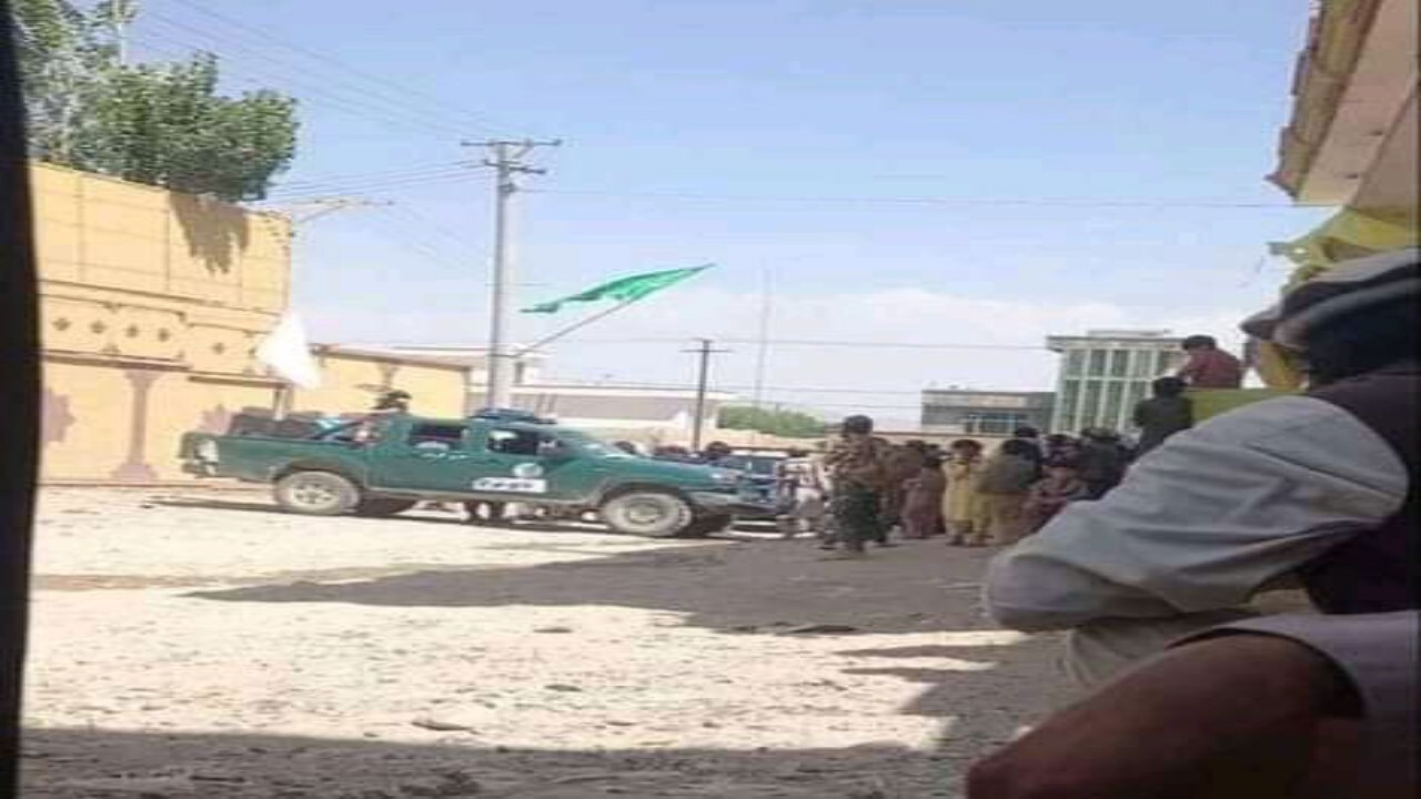 طالبان مسیرهای منتهی به مسجد شیعیان در غزنی را مسدود کردند