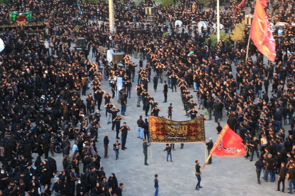 تجمع عزاداران حسینی در محل سقاخانه بزرگ رفسنجان
