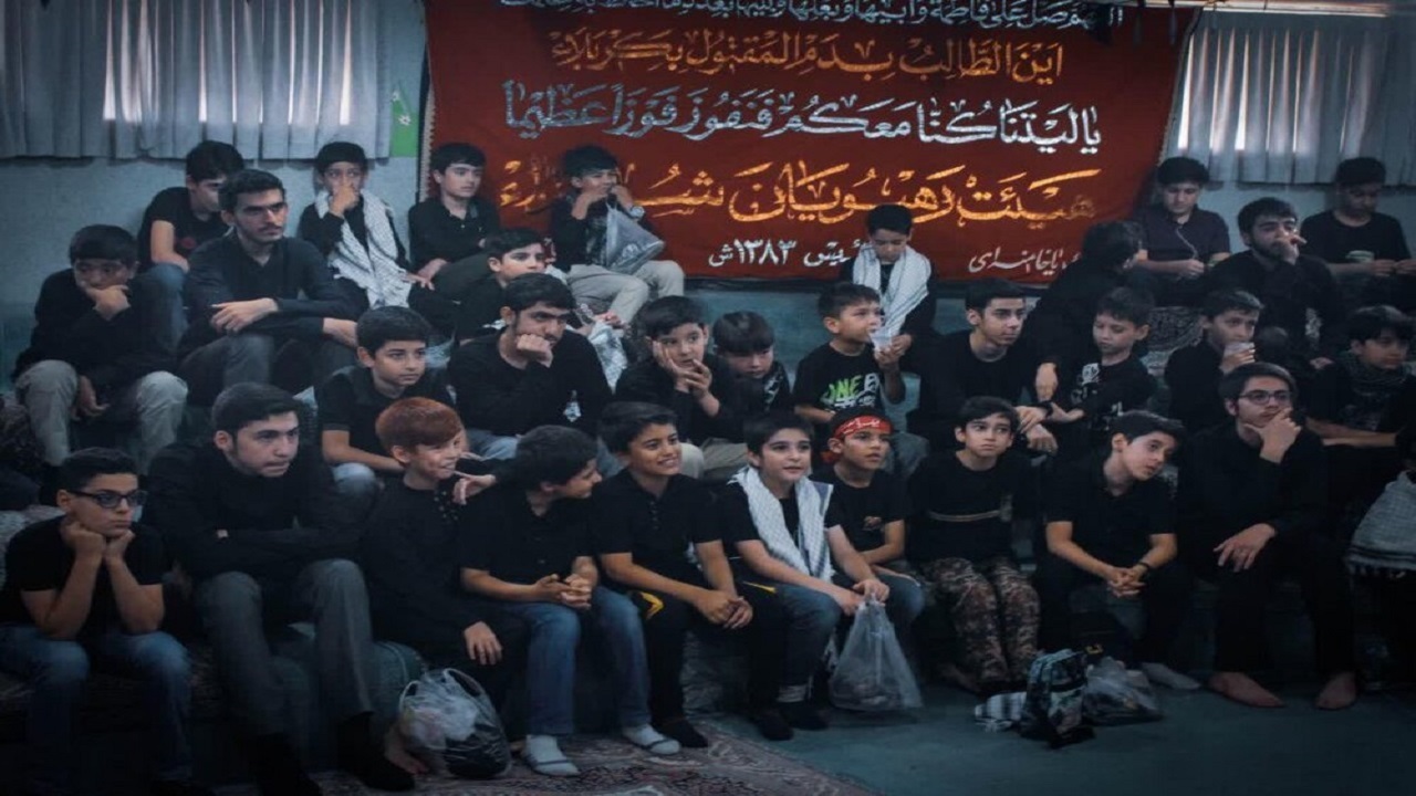 سوگواری نونهالان حسینی در مسجد مقدس جمکران +تصاویر