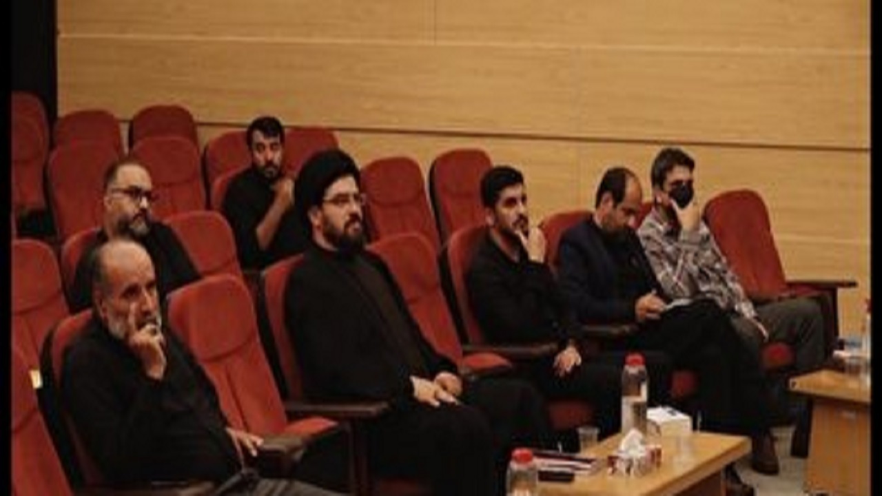 نشست خبرنگاران قمی  با رنگ و بوی یار مهربان