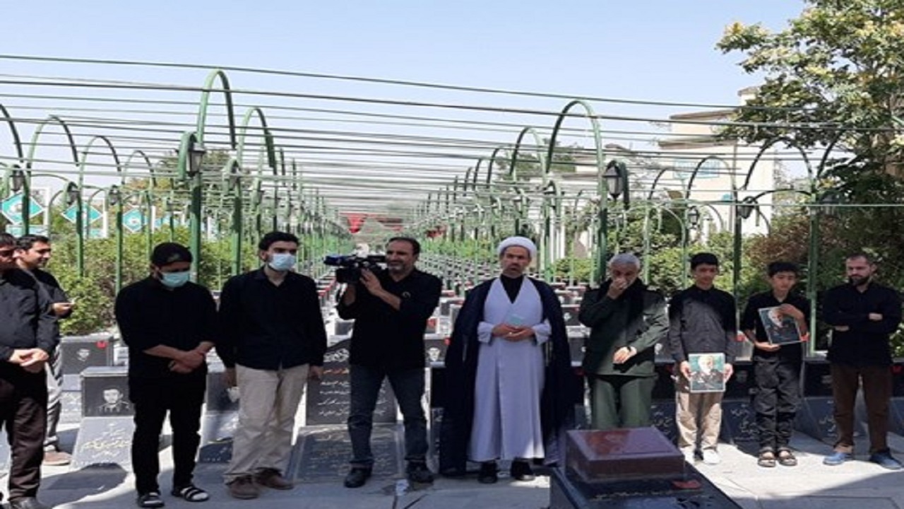 تجمع دانشجویان بسیجی در توهین به سردارهمدانی