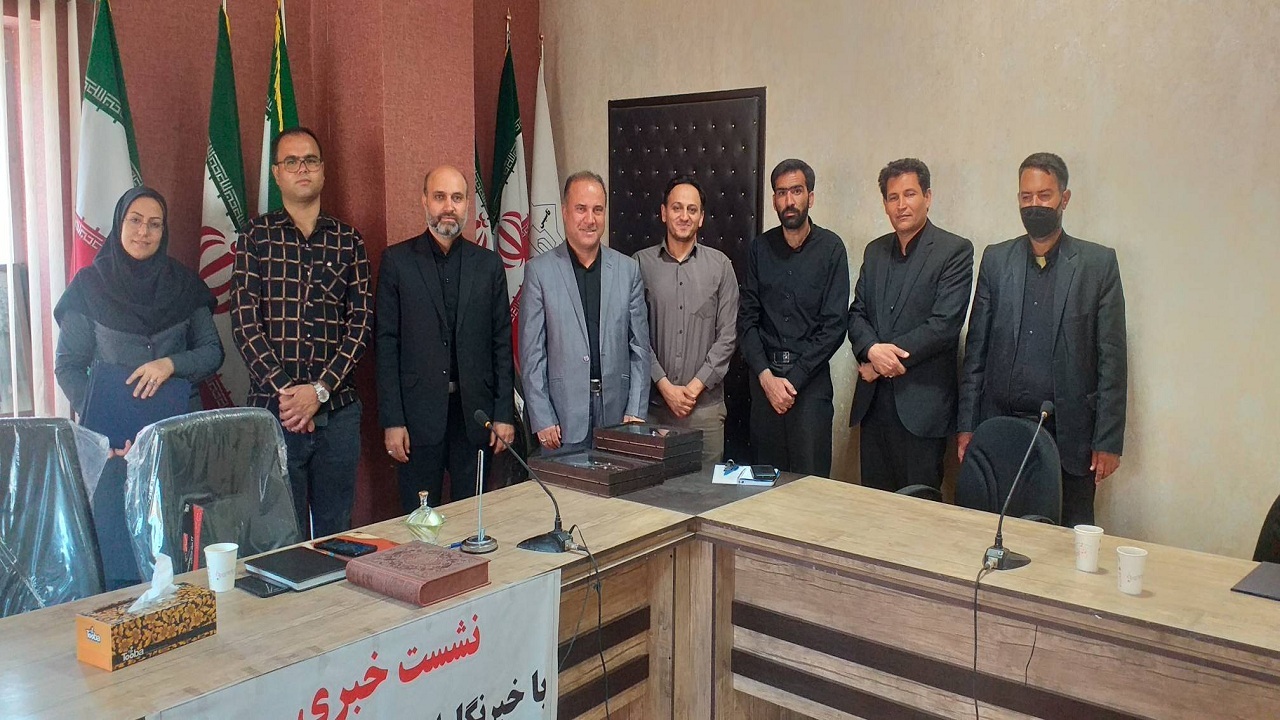 آیین تجلیل از خبرنگاران و اصحاب رسانه شهرستان کوهبنان برگزار شد