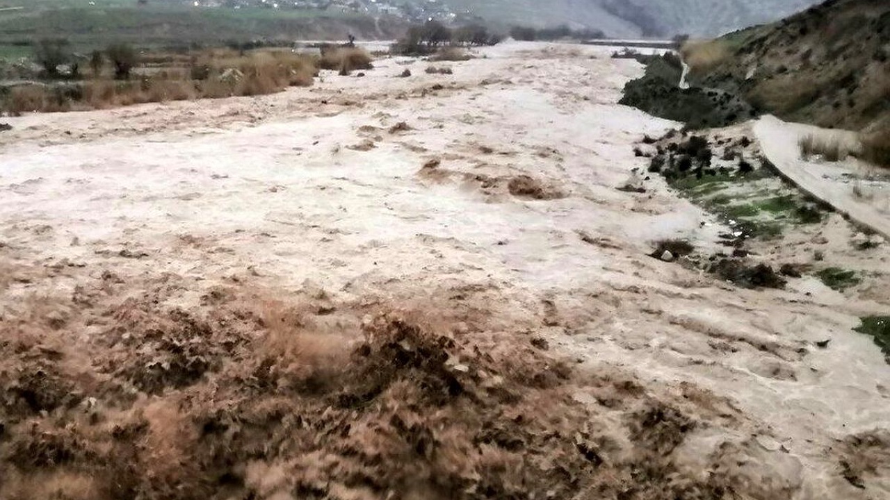 سیلابی شدن دو روستا در شهرستان های خوانسار و گلپایگان