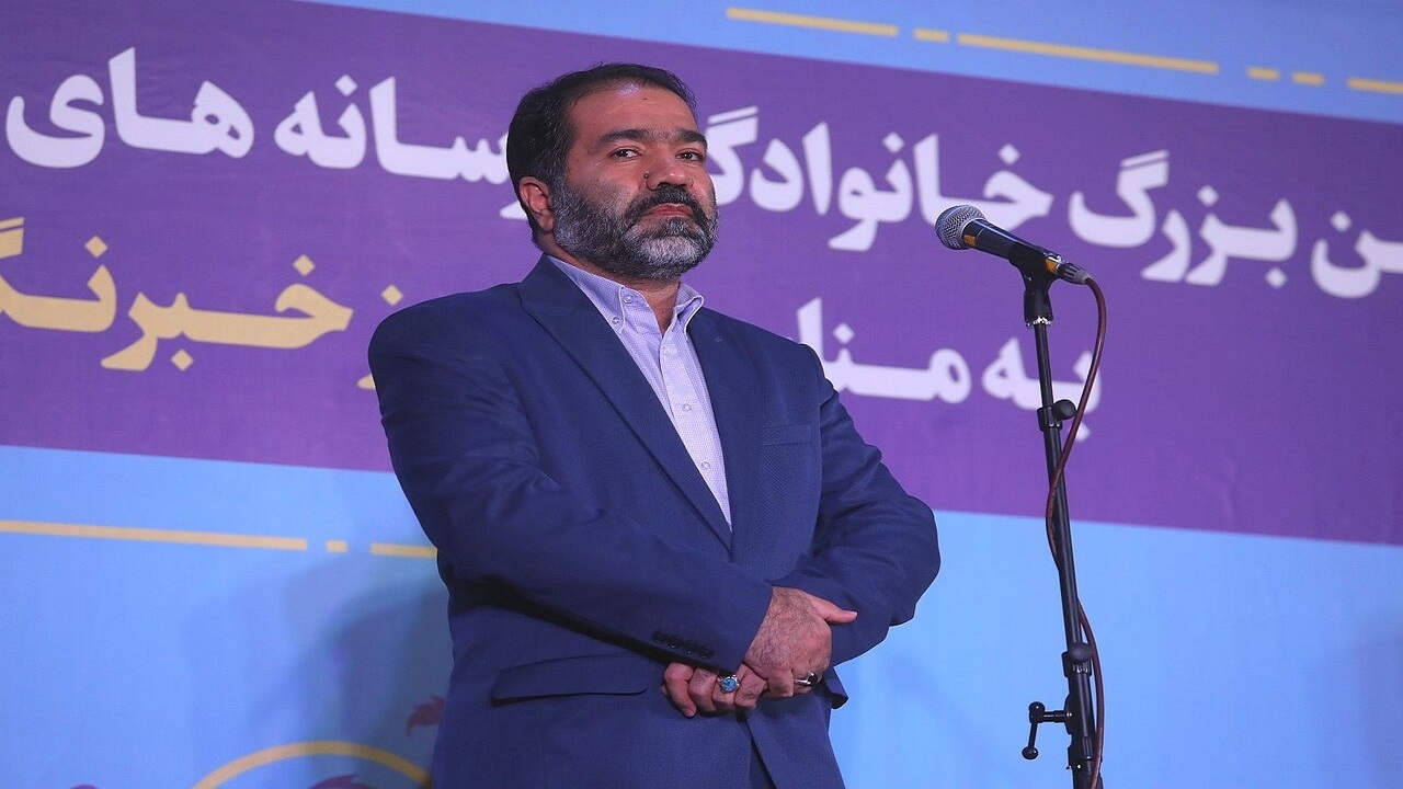 جامعه رسانه باید خود را در جبهه امام حسین(ع) تعریف کند