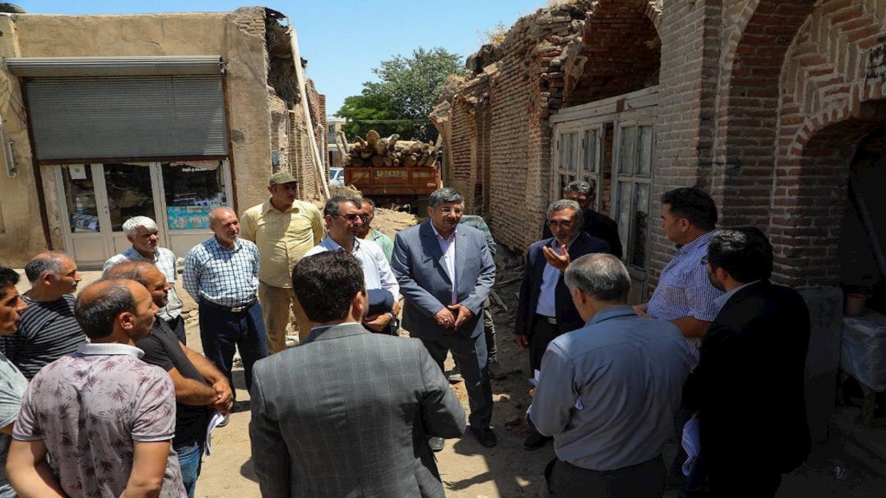 آغاز عملیات بازسازی و استحکام‌بخشی سرای زنجیرلو بازار تاریخی اردبیل