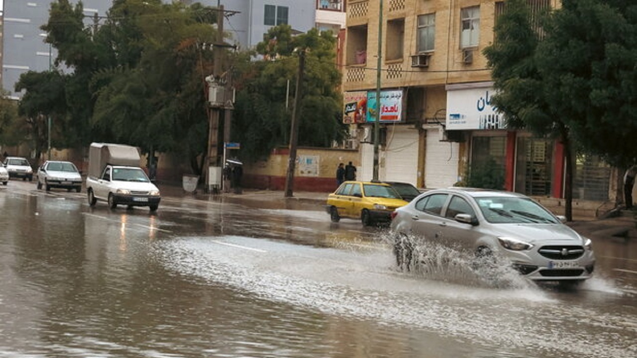 فعالیت سامانه بارشی تابستانه در اصفهان