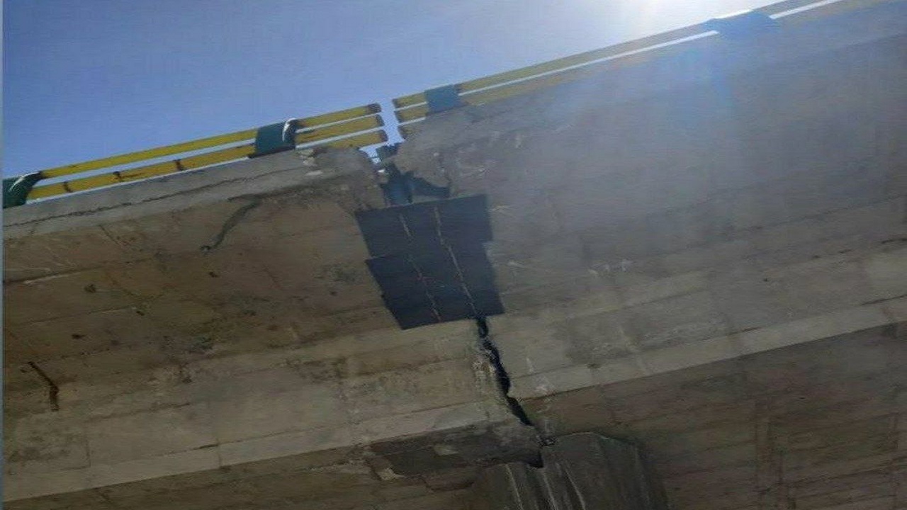 هیچ گونه مشکل فنی و ایمنی در پل قدس اردبیل وجود ندارد