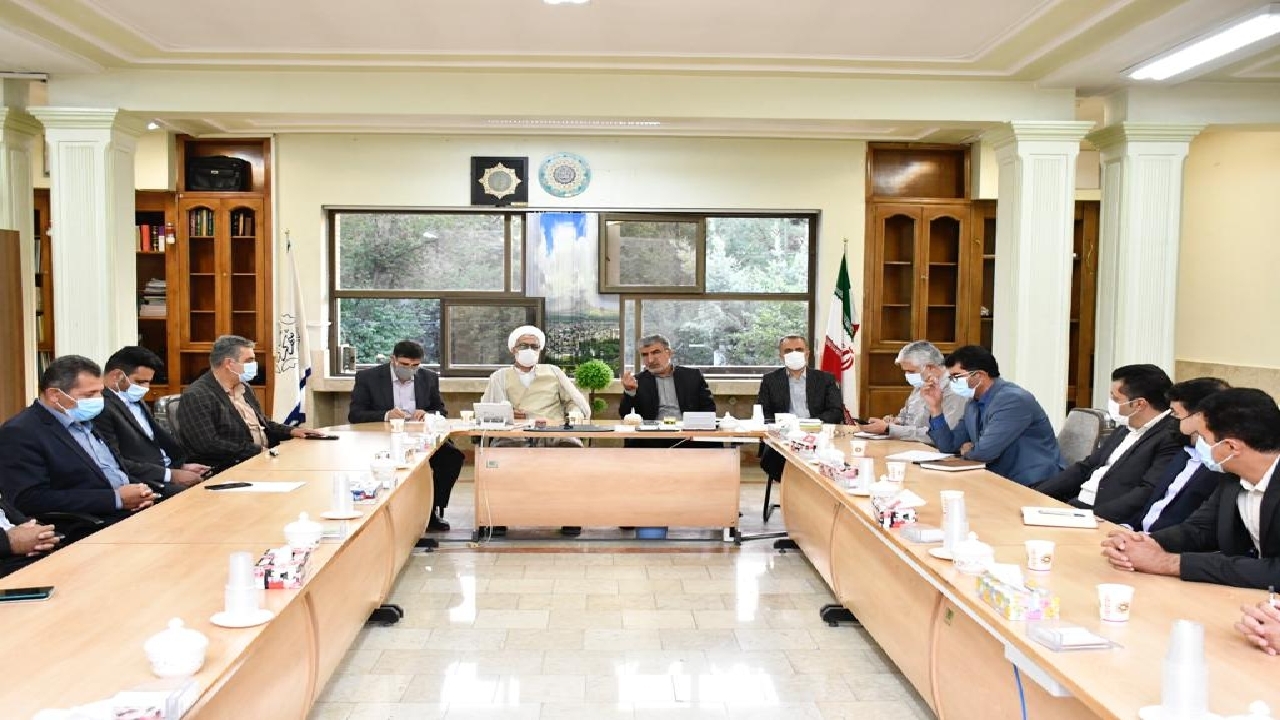 مدیران موظفند فرهنگ عفاف و حجاب را در جامعه نهادینه کنند