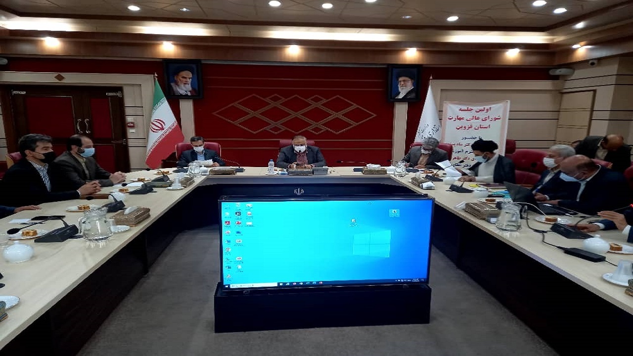 فعالیت بیش از ۵ هزار مربی برای مهارت آموزی هنرجویان