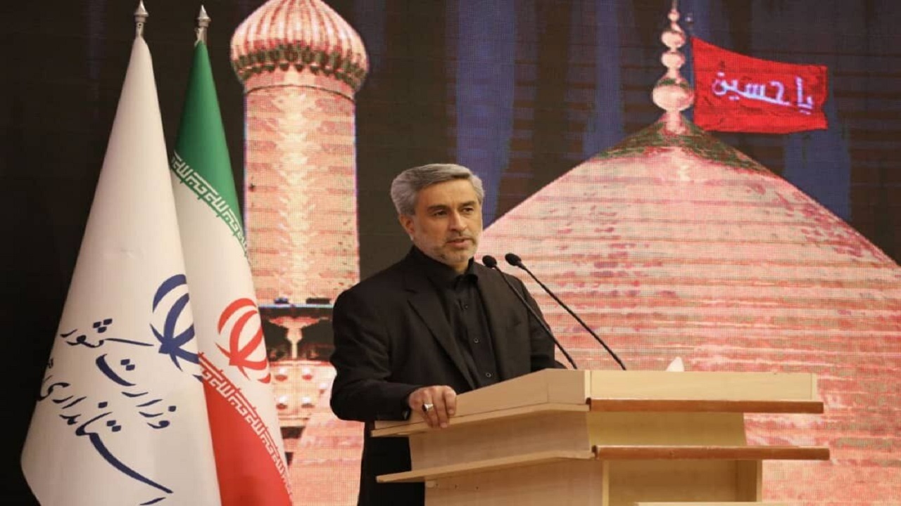 شهید همدانی سردار و قهرمانِ بزرگِ میدان بصیرت است