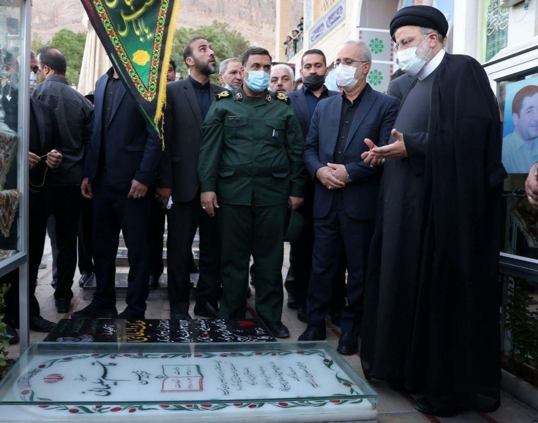 رئیس جمهور کشورمان وارد جیرفت شد/ بازدید هوایی رئیس جمهور از مناطق جنوب استان کرمان رئیس جمهور کشورمان وارد جیرفت شد/ بازدید هوایی رئیس جمهور از مناطق جنوب استان کرمان