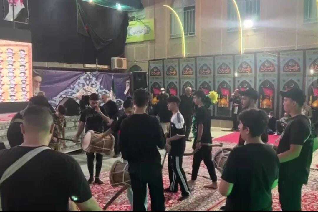 برگزاری یادواره ۶۴ شهید روستای هیو در ساوجبلاغ