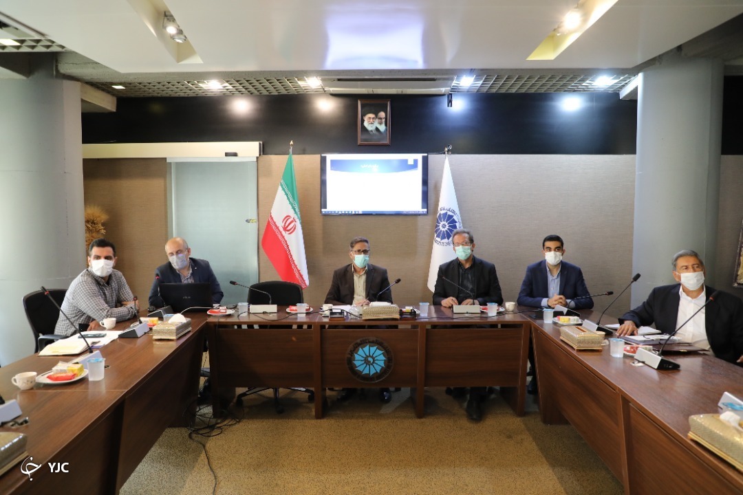 لزوم حضور شرکت‌های دانش بنیان در کنار صنایع بزرگ ضروری است