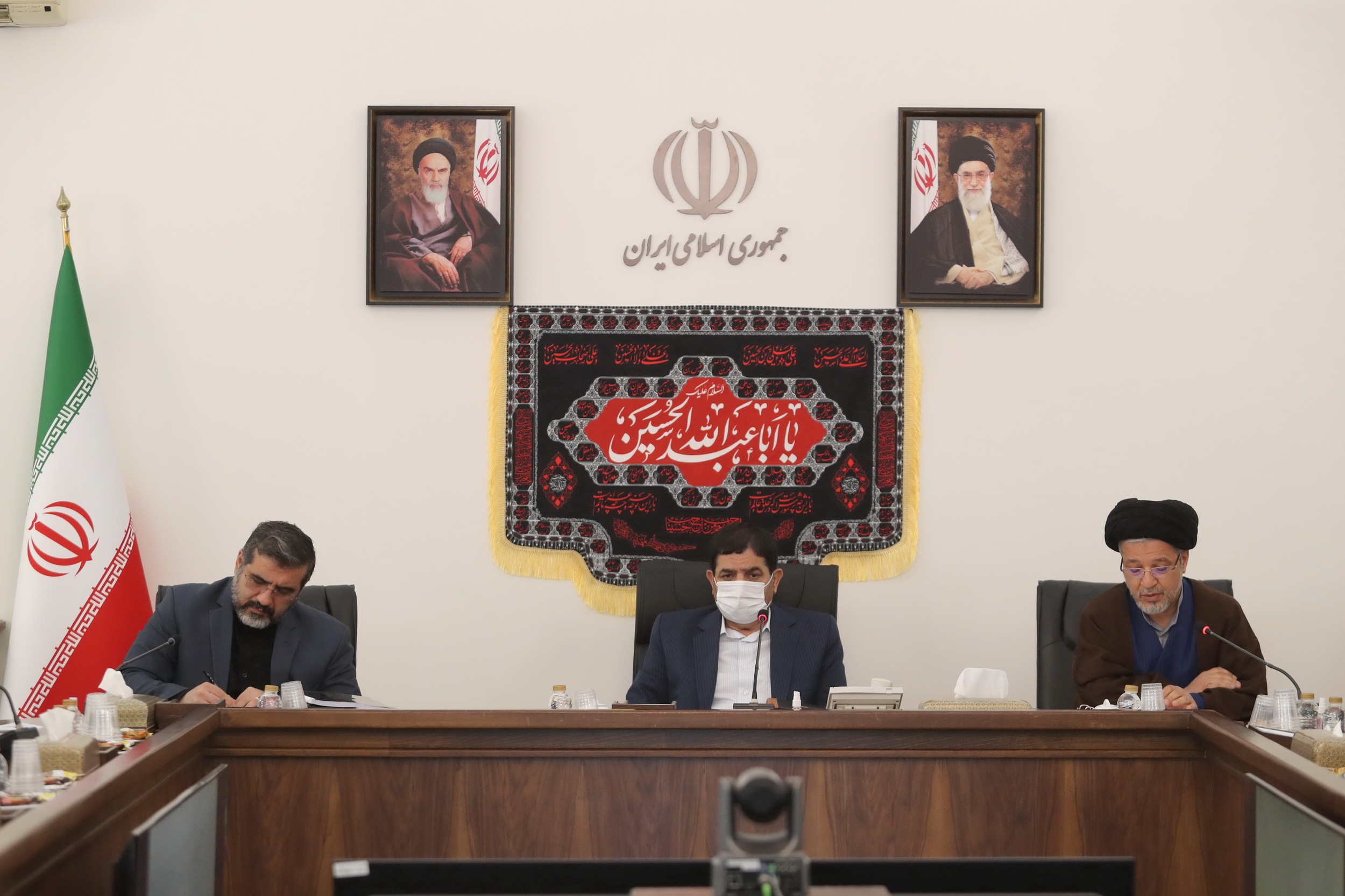 مخبر: جریان معاند به دنبال زیر سوال بردن مدافعین حرم است