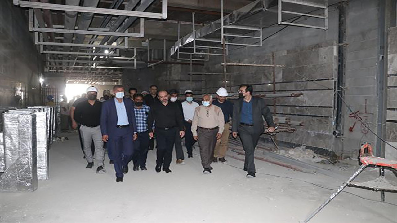 بازدید استاندار هرمزگان از بیمارستان ۵۳۱ تختخوابی بندرعباس
