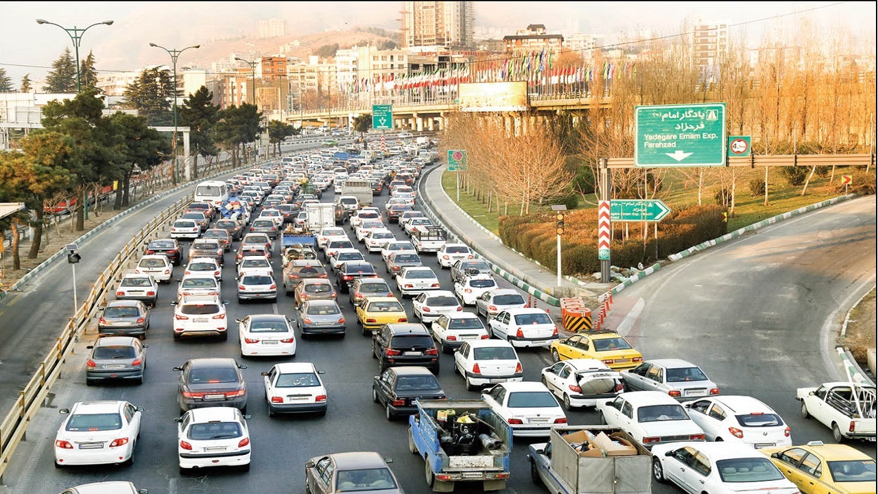 ترافیک سنگین در اطراف نمایشگاه بین اللمللی تهران