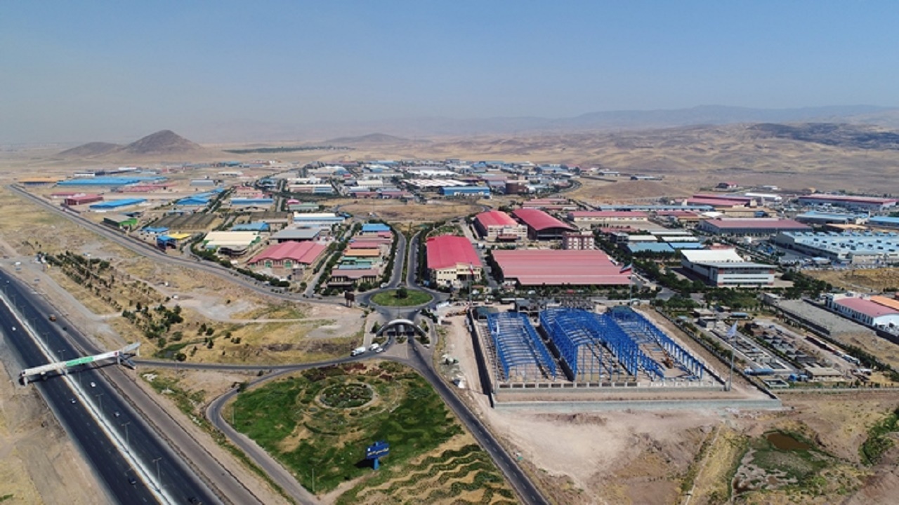 اخذ سند زمین ۵ شهرک صنعتی آذربایجان شرقی