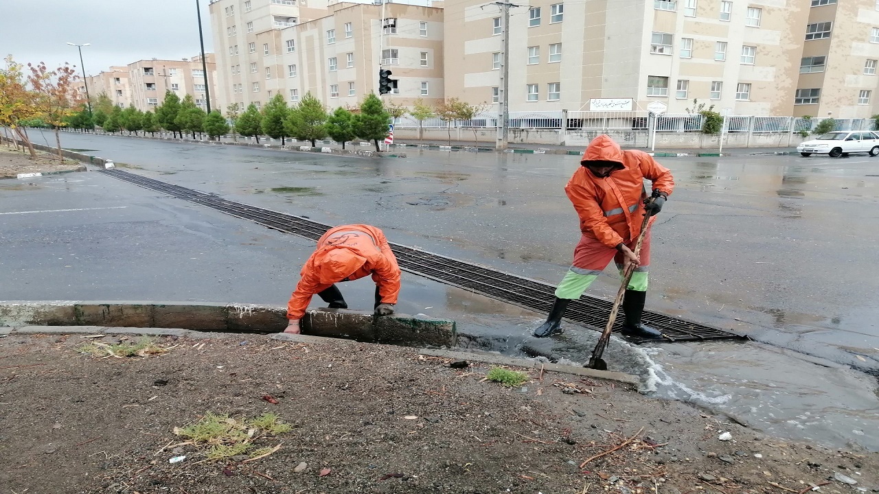 آبگرفتگی خیابان محتشم قم رفع می شود