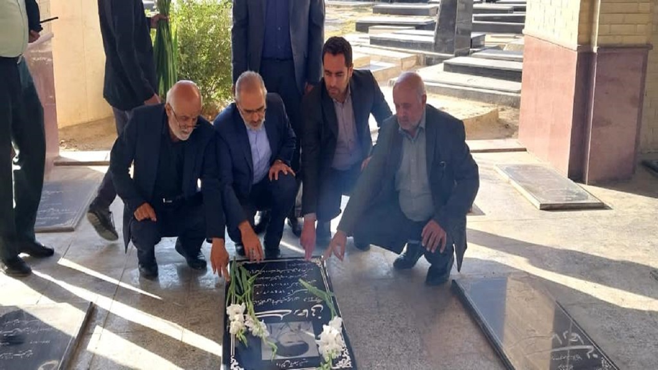 دیدار معاون امور مجلس رئیس جمهور با خانواده شهید طاهرخانی