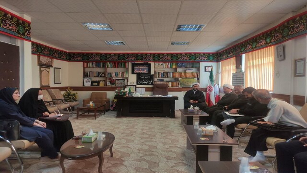 پیش داوری، فضاسازی و قضاوت به دور از شان خبرنگار است