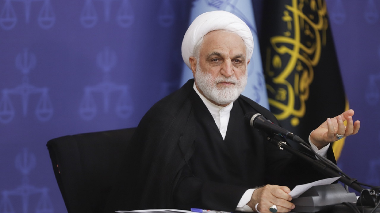 فساد مسری است و توسعه پیدا می‌کند/باید فساد را در مجموعه خودمان مسدود کنیم