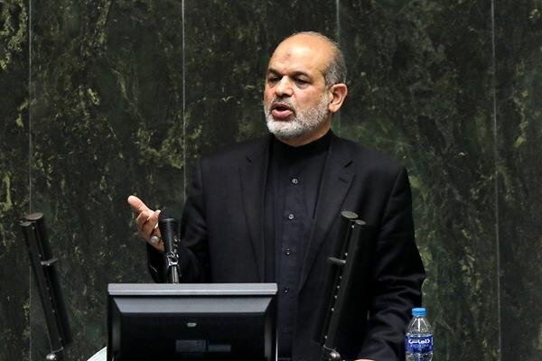 وزیر کشور: خاطیانِ حادثه متروپل باید تحت پیگرد قانونی قرار گیرند/ ایجاد سامانه‌ای برای شناسایی سازه‌های ناپایدار در کشور
