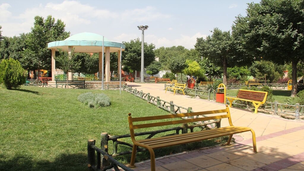 سرانه فضای سبز خمین ۱۳.۵ مترمربع است