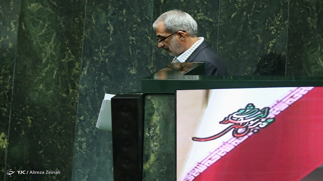 دانش‌آموزان بهتر از دانشجویان از ماسک استفاده می‌کنند