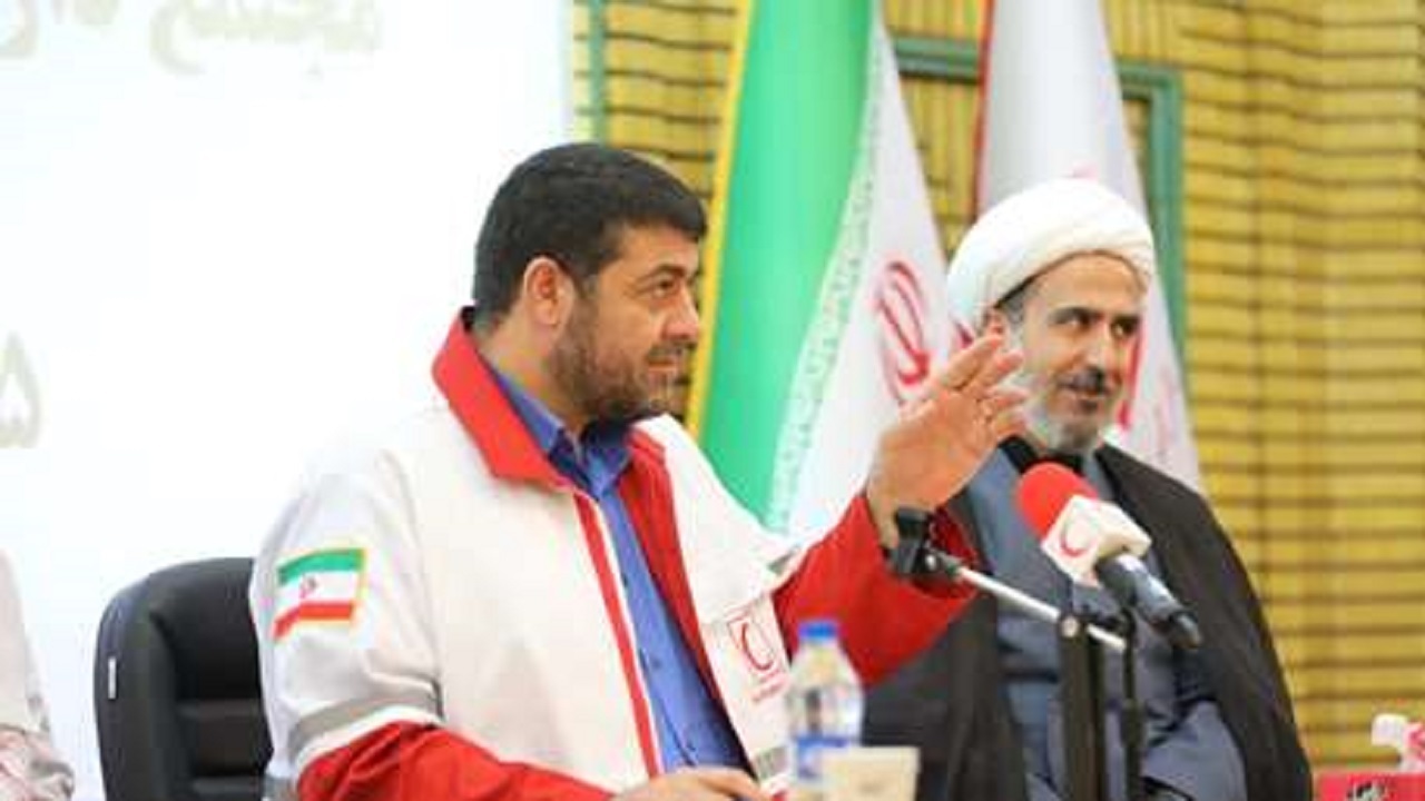 بررسی راهکار‌های ارتقای کیفی خدمات مجتمع دارویی درمانی هلال ایران