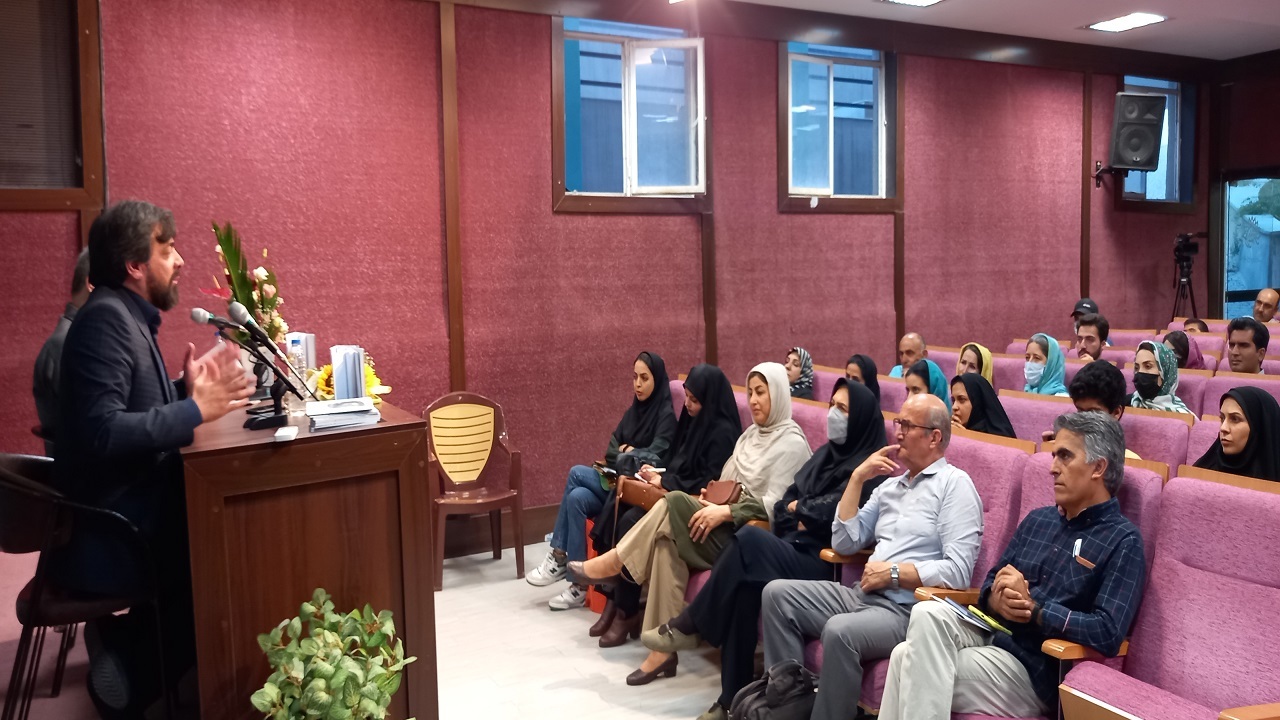 کتاب دوچرخه فکر می‌کند به ما دوتا رونمایی شد