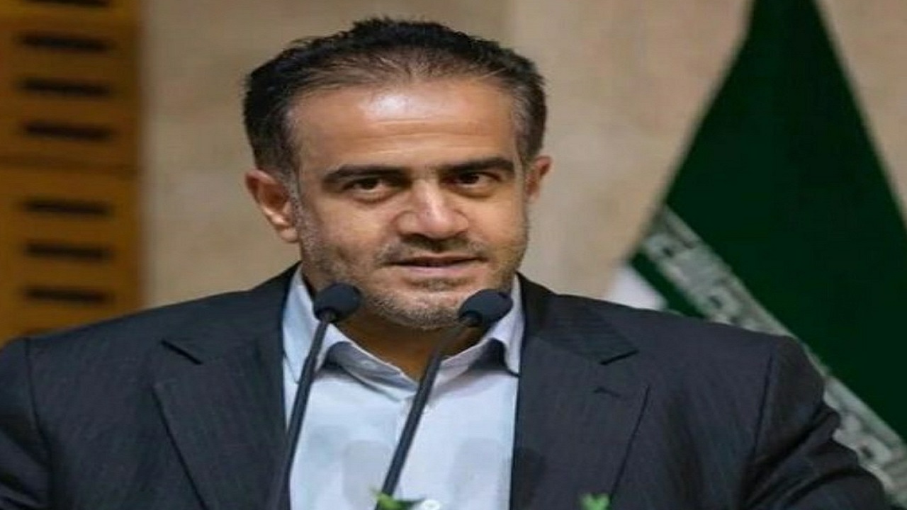 بازی ملوان و استقلال در ورزشگاه مرحوم قایقران انزلی برگزار می شود