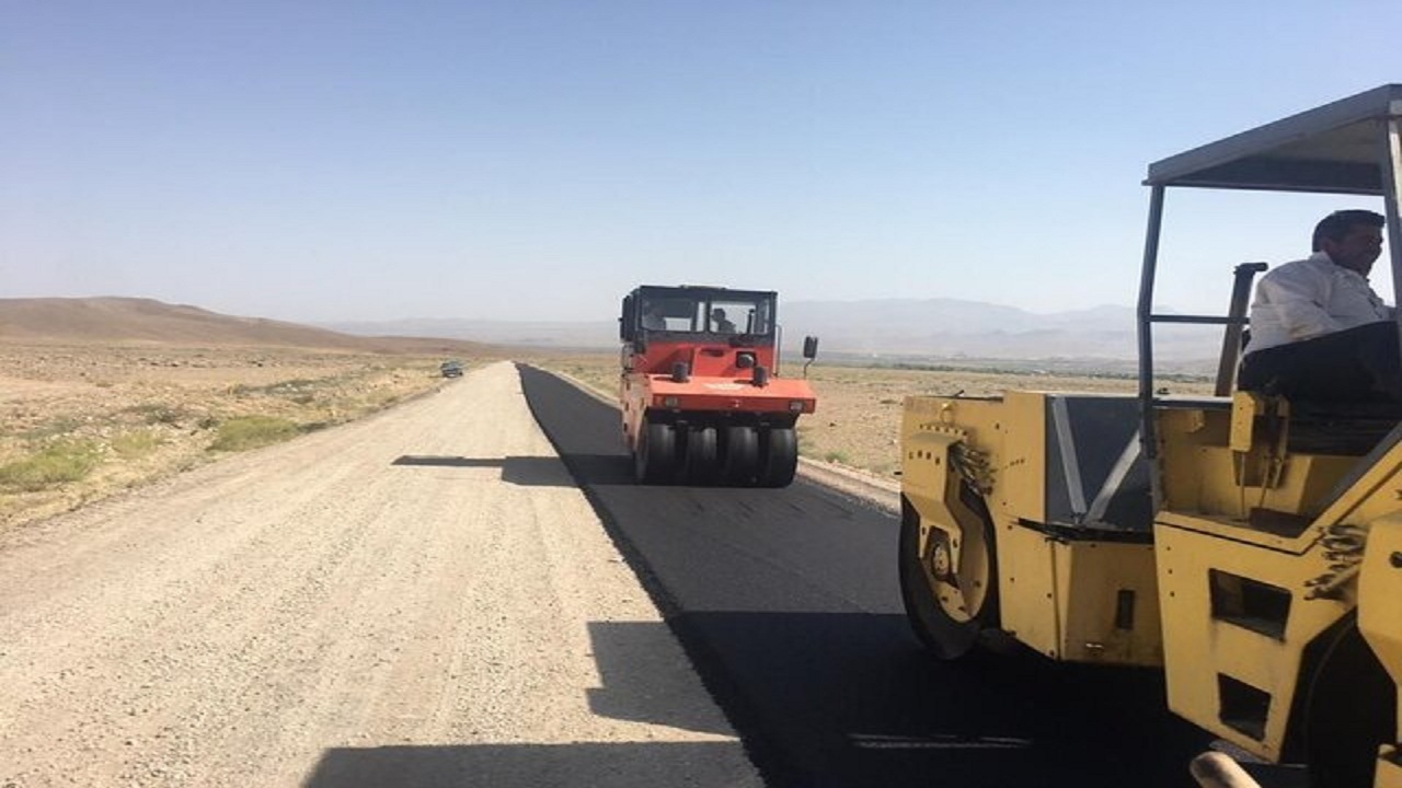 افزون بر ۳۲ کیلومتر از محورهای روستایی شهرستان ماکو بهسازی و آسفالت شد