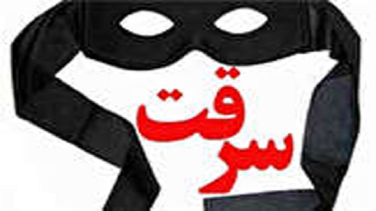 طمع گنج و تخریب بخشی از دیوار امامزاده‌ای در لرستان