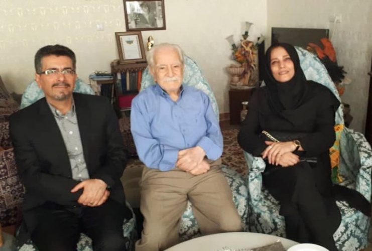 «اطلاعیه توقف تألیف لغت‌نامه بزرگ پارسی» جعلی از آب درآمد