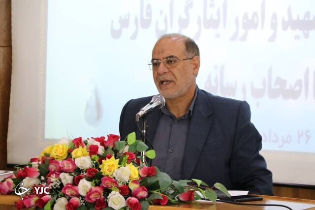 مردم شیراز وفاداری به اهل بیت (ع) را در تشییع شهید اسکندری ترسیم کردند
 
