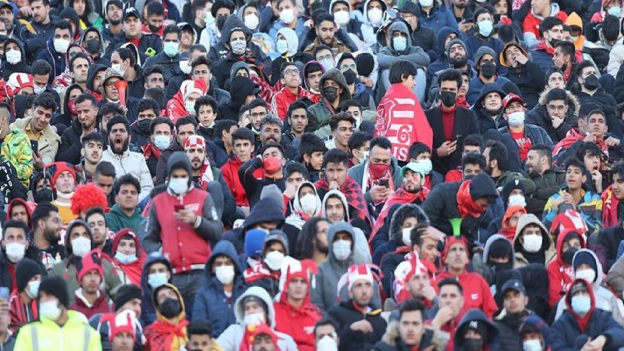 سهمیه ورود تماشاگران به ورزشگاه‌ها افزایش یافت/ پرسپولیس - فولاد با ظرفیت ۵۰ درصدی