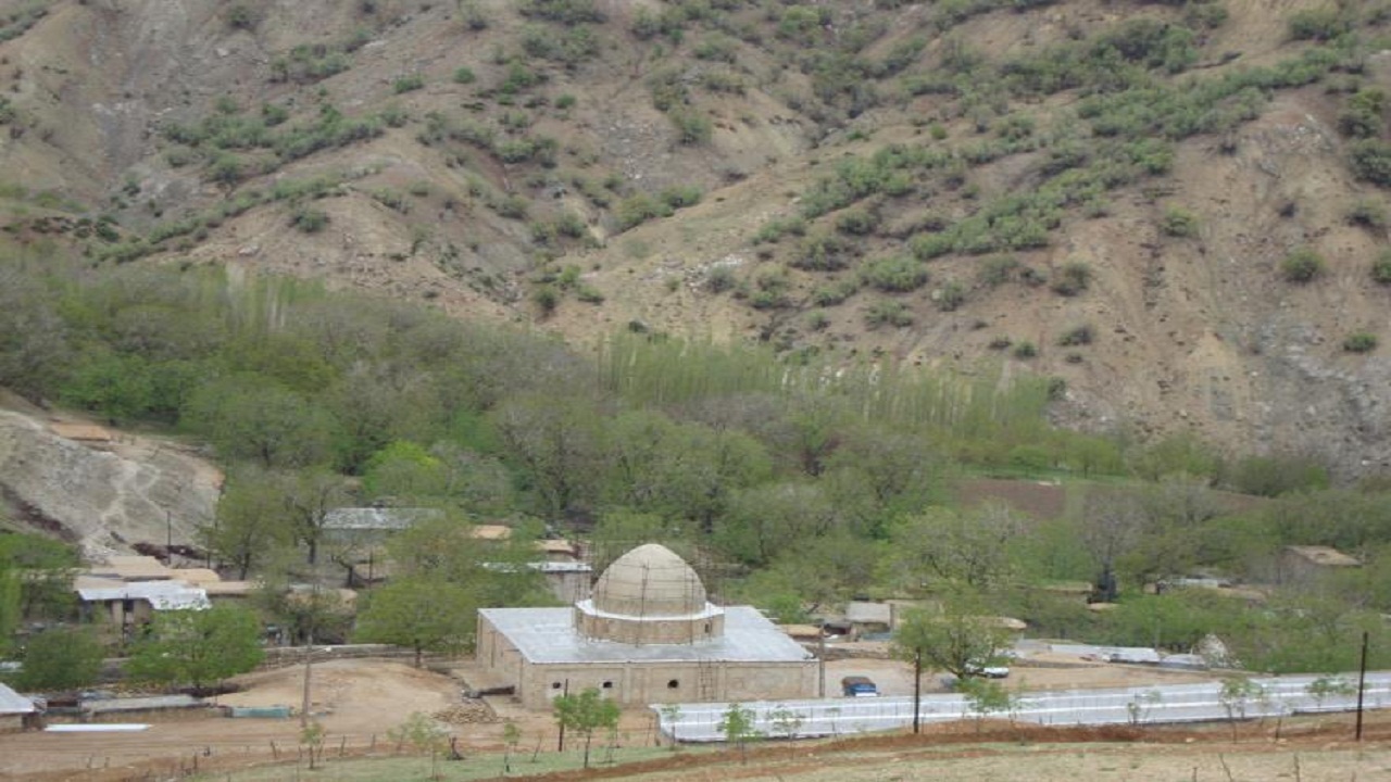 بقعه متبرکه امامزاده علی (ع) نونوار می شود