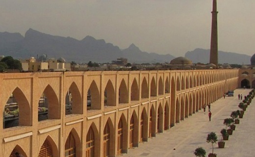 اما و اگر گذر خط دو مترو از قلب اصفهان
