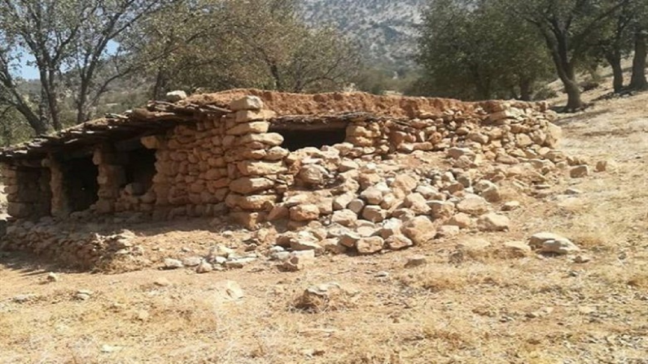 فراهم شدن مقدمات ساخت مدرسه در روستای کم برخوردار بادام شیرین