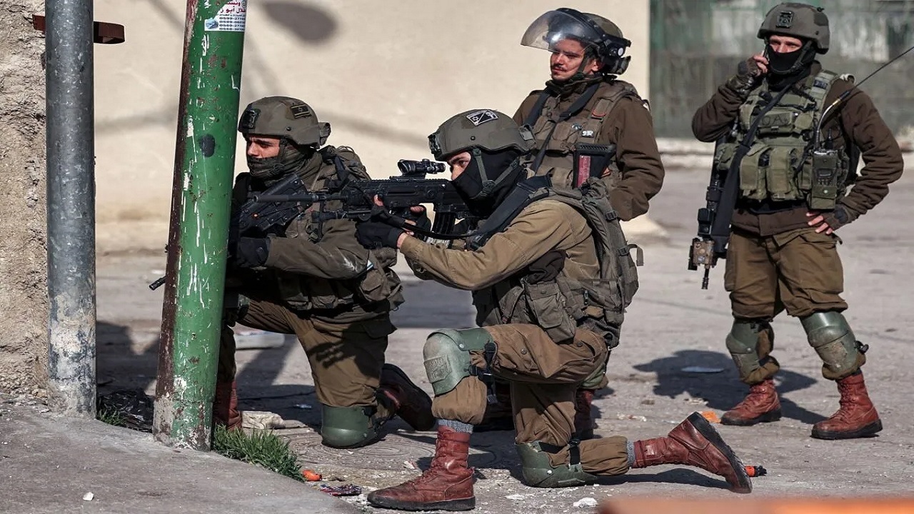 زخمی شدن و بازداشت شماری از فلسطینیان در یورش صهیونیست‌ها+ فیلم