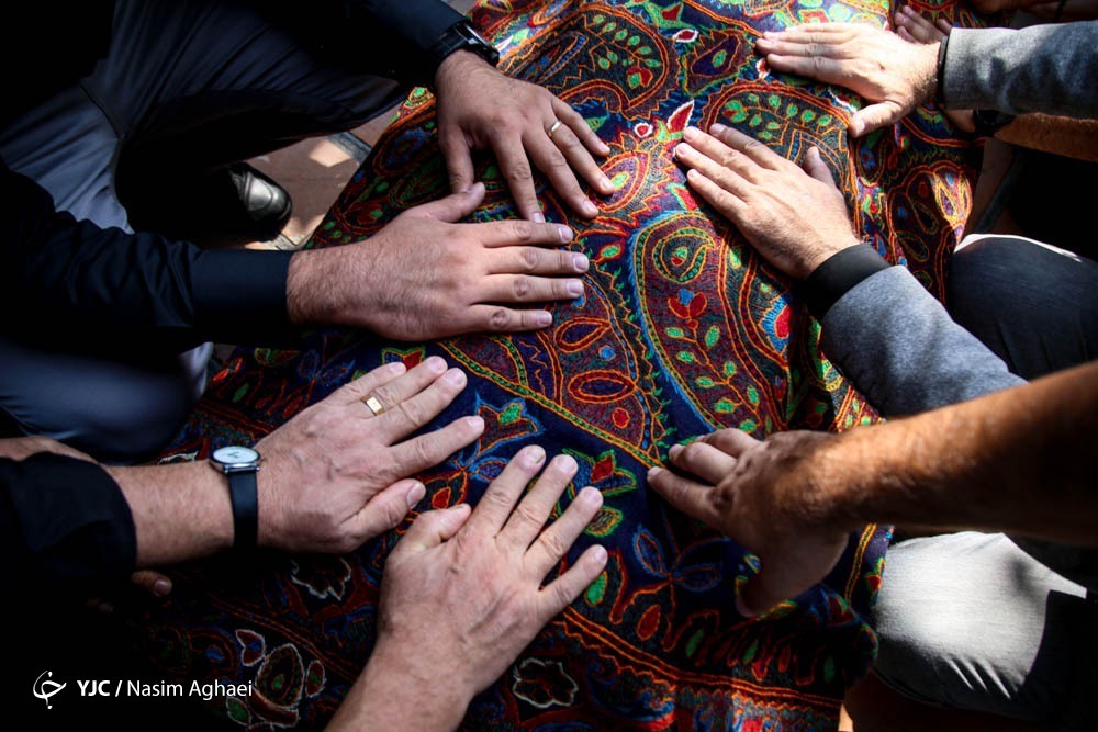 عکاسی که در روز عکاس دفن شد