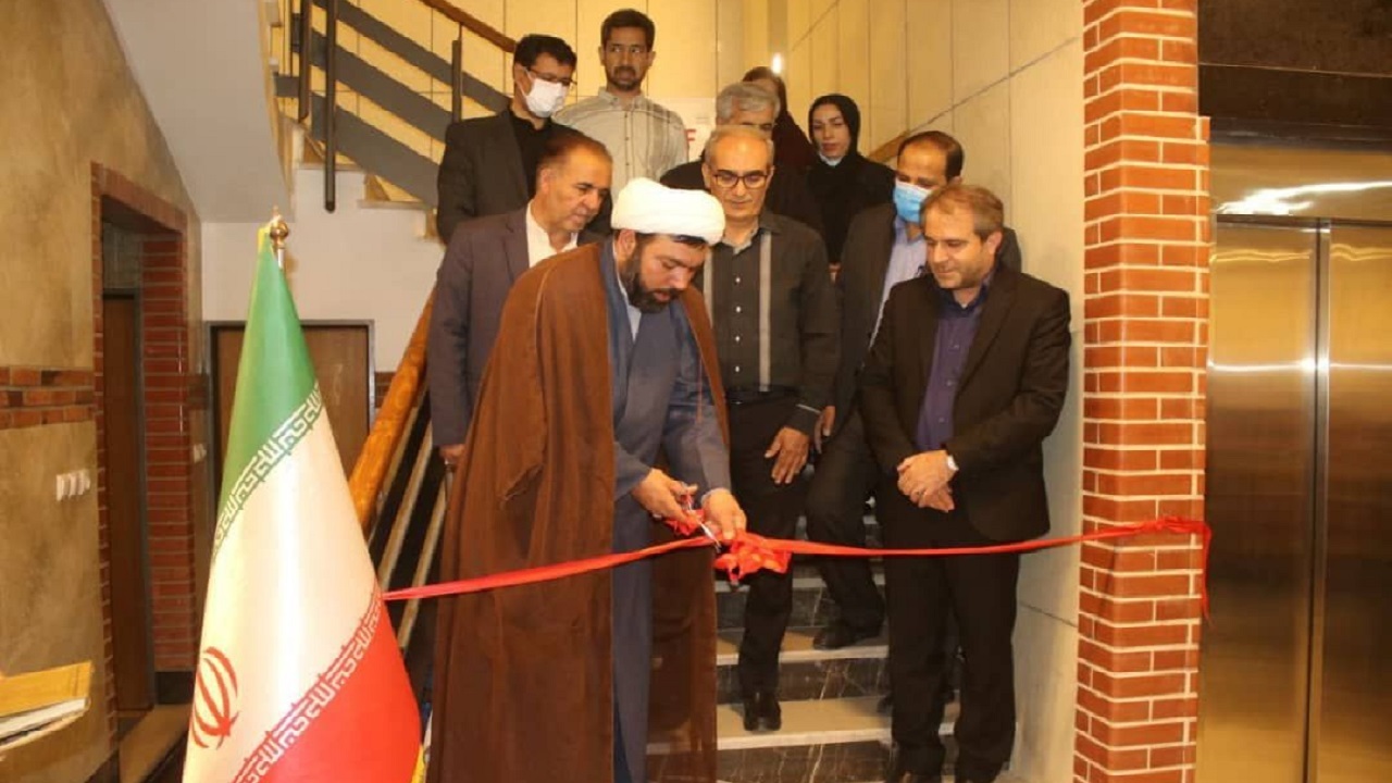 آغاز هفته دولت در ساوه با افتتاح نمایشگاه صنایع‌دستی