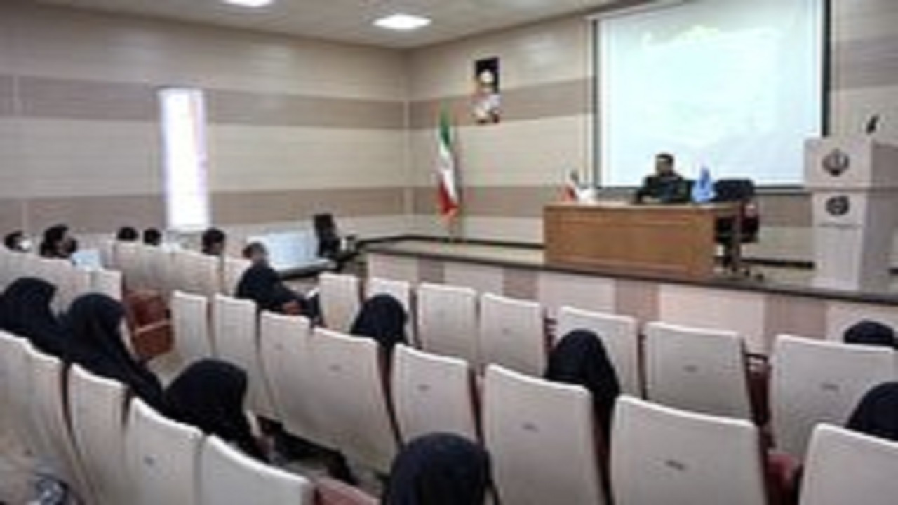 دوره آموزشی یاوران ولایت بسیج دانش آموزی استان سمنان