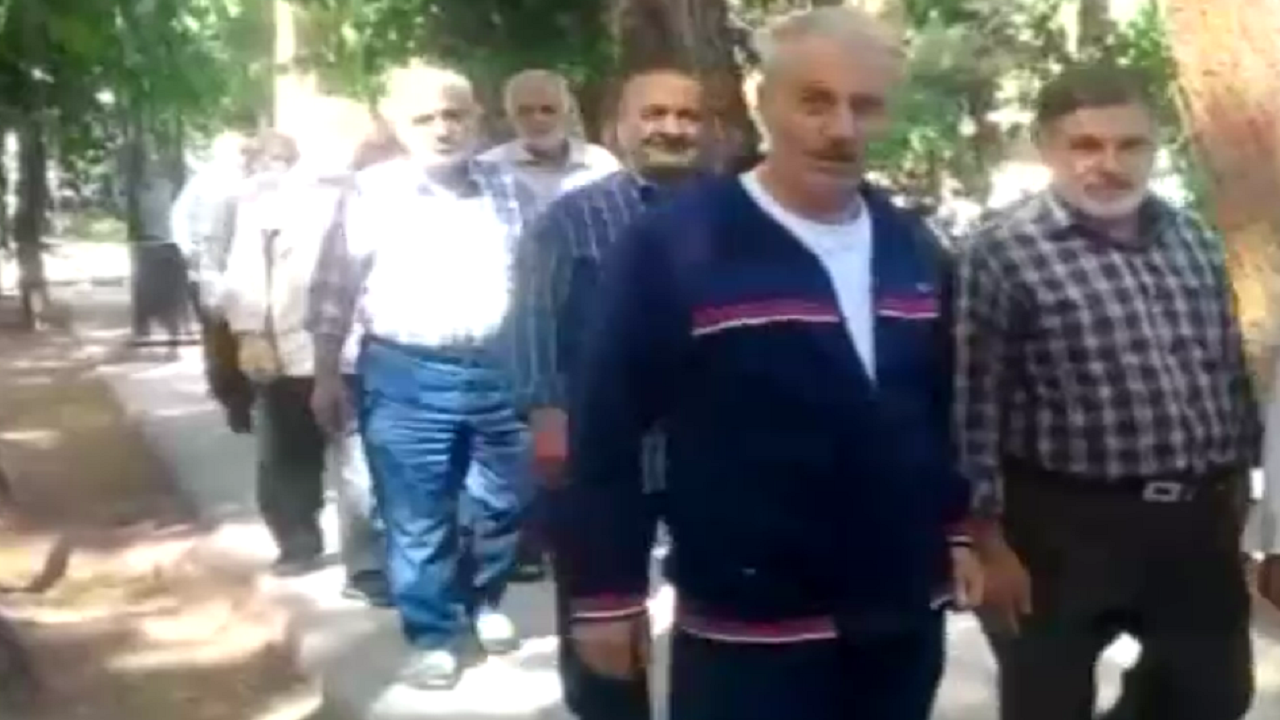 برگزاری ورزش صبحگاهی سالمندان و پیشکسوتان در سرخه