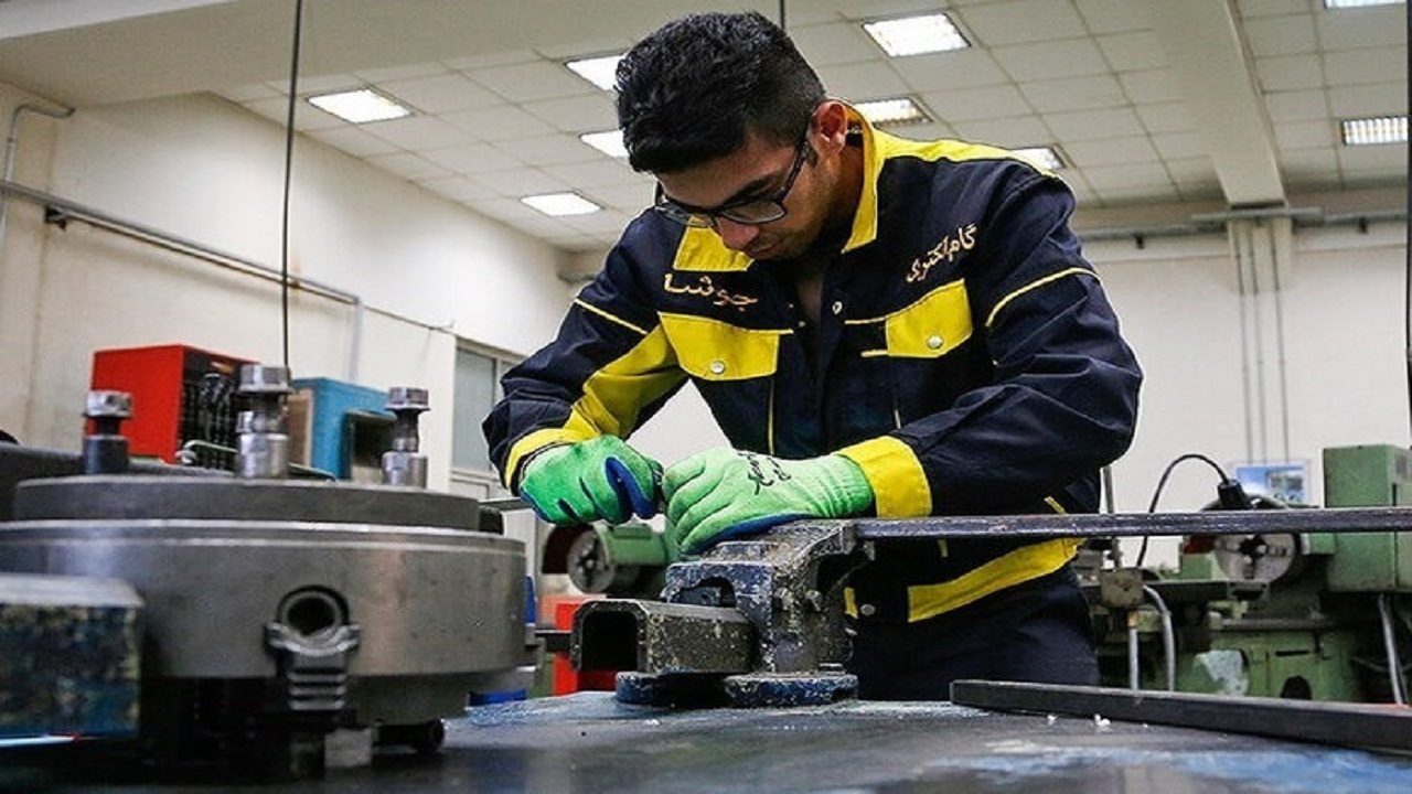 مهارت آموزی عامل ایجاد اشتغال پایدار در جامعه است