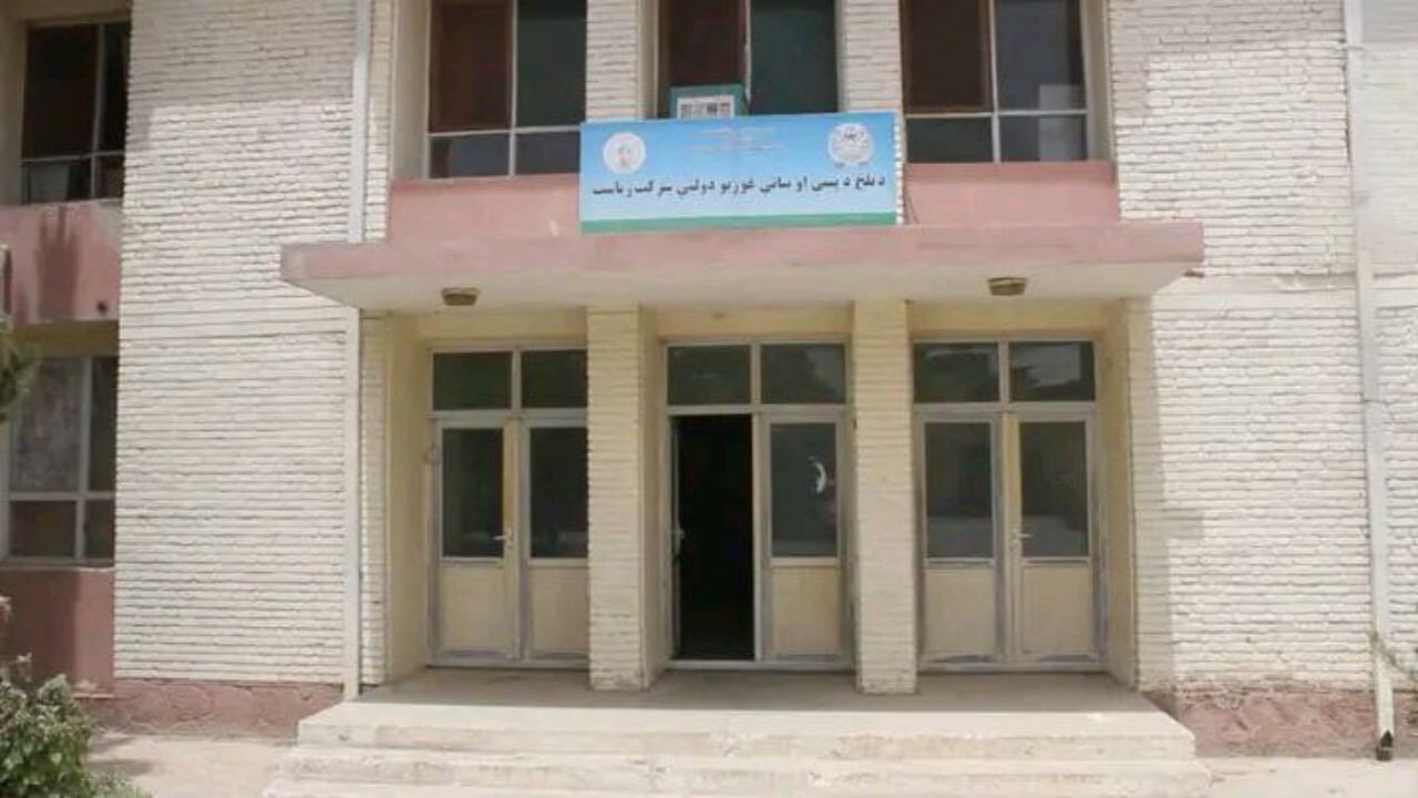 پیشرفت کار ۹۰ درصدی بازسازی شرکت تولید روغن پنبه در بلخ + تصاویر